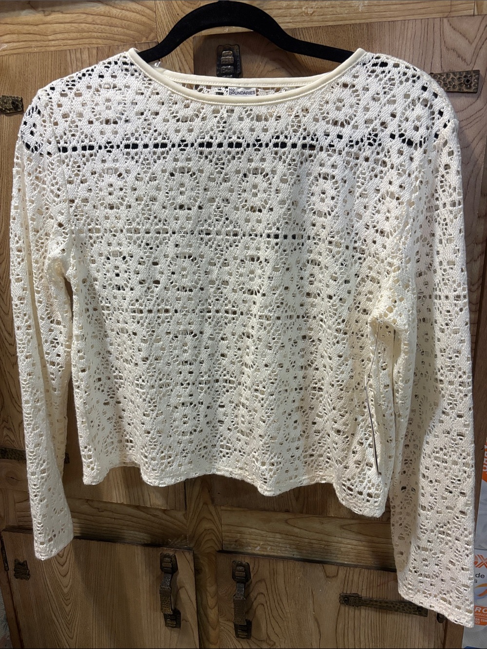 White crochet cover up long sleeve top size XS 0/2